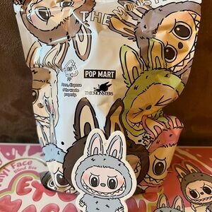 Labubu Exciting Macaron Sea Salt Coconut